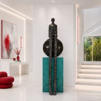 Immax SILUETTE Imperial OBR-190cm electroplated GUN black fibreglass sculpture with plinth (4)