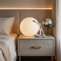 Immax SILUETTE Moon Lady 53 – Skulptur, Dekorationslampe, silber glänzend (Chrom), Glasfaser, 1xE27 (7)